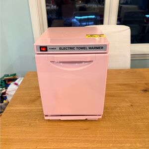 Pink mini towel warmer